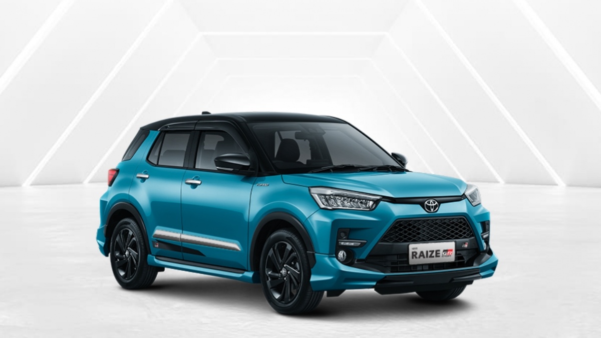 Anak Muda Mending Agya atau Raize? Intip Dulu Harga Mobil Toyota Akhir Tahun 2025