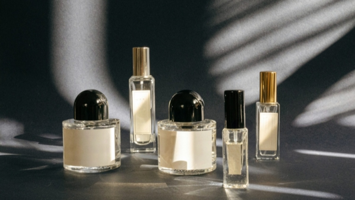 Simpan Parfum Sebaiknya di Mana? Ini 5 Tips Menyimpannya agar Aroma Konsisten dan Awet