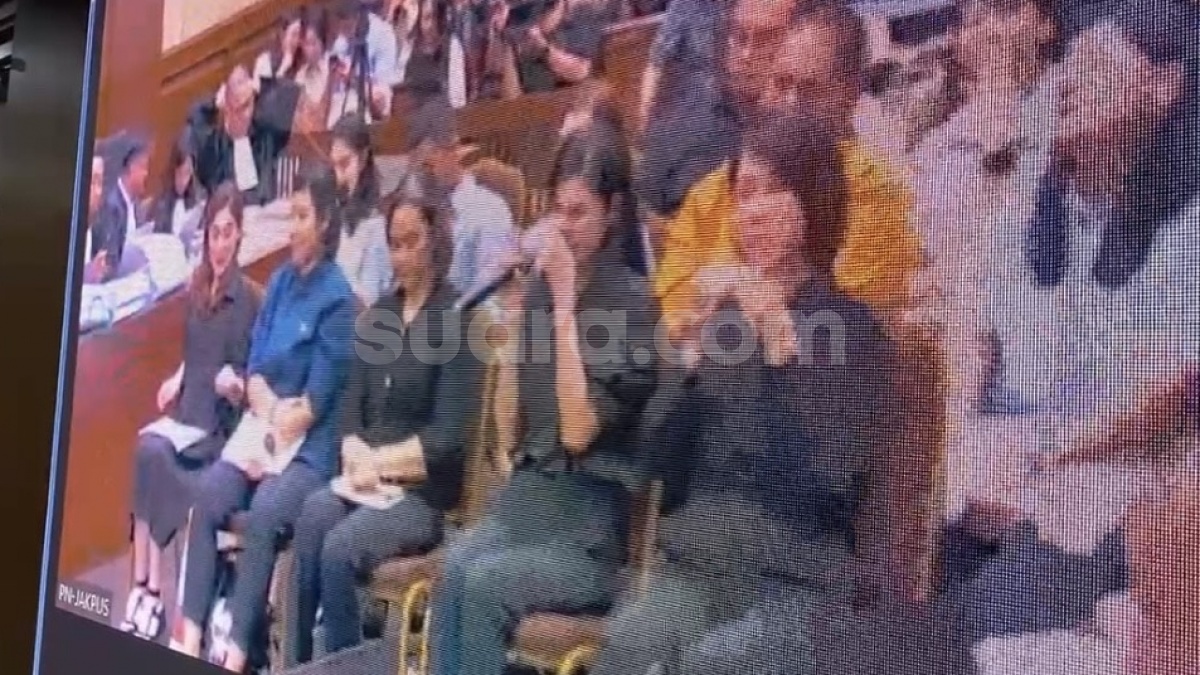 Sandra Dewi Menangis, Ungkap Alasan Haru Sembunyikan Kasus Korupsi Suami dari Anak