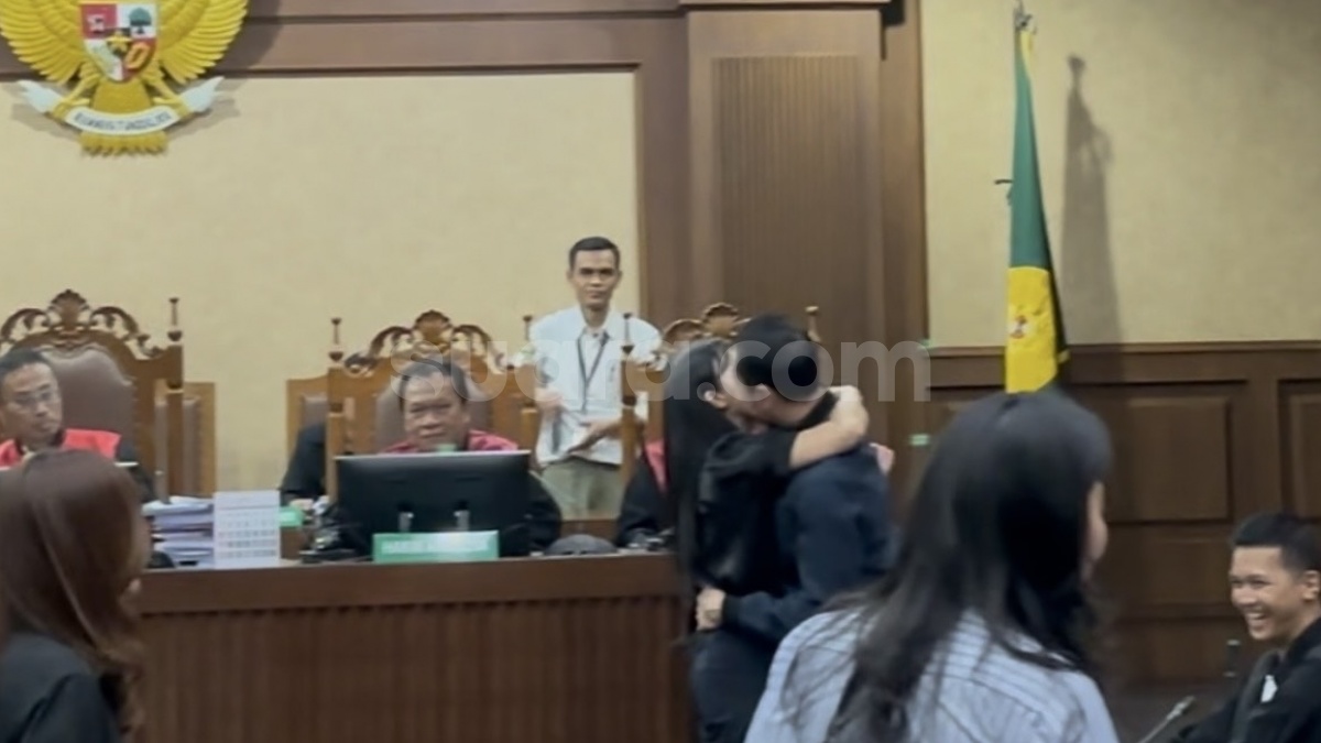 Romansa Sandra Dewi dan Harvey Moeis di Tengah Sidang Kasus Dugaan Korupsi Timah