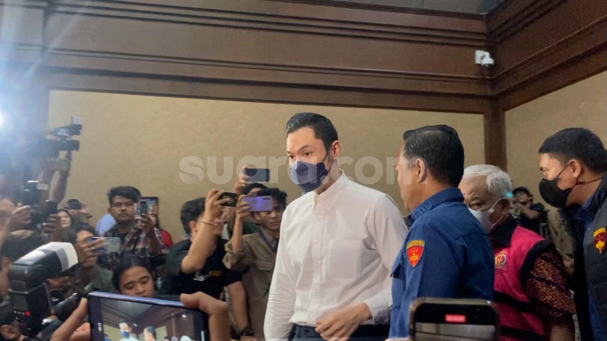 Berbelit-belit di Sidang Kasus Korupsi, Harvey Moeis Suami Sandra Dewi Dituntut 12 Tahun Penjara