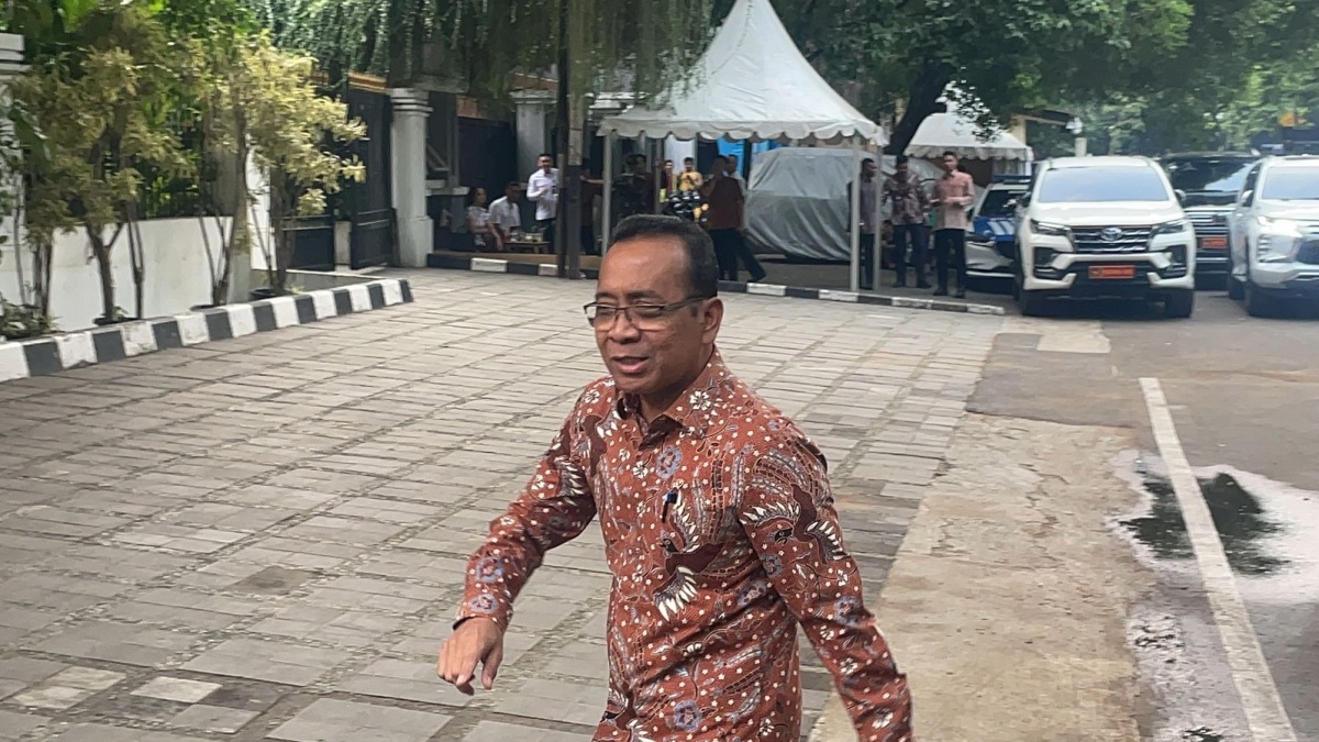 Ada Pratikno di Kertanegara, Isi Menteri Koordinator? 'Pengin Tahu Aja'