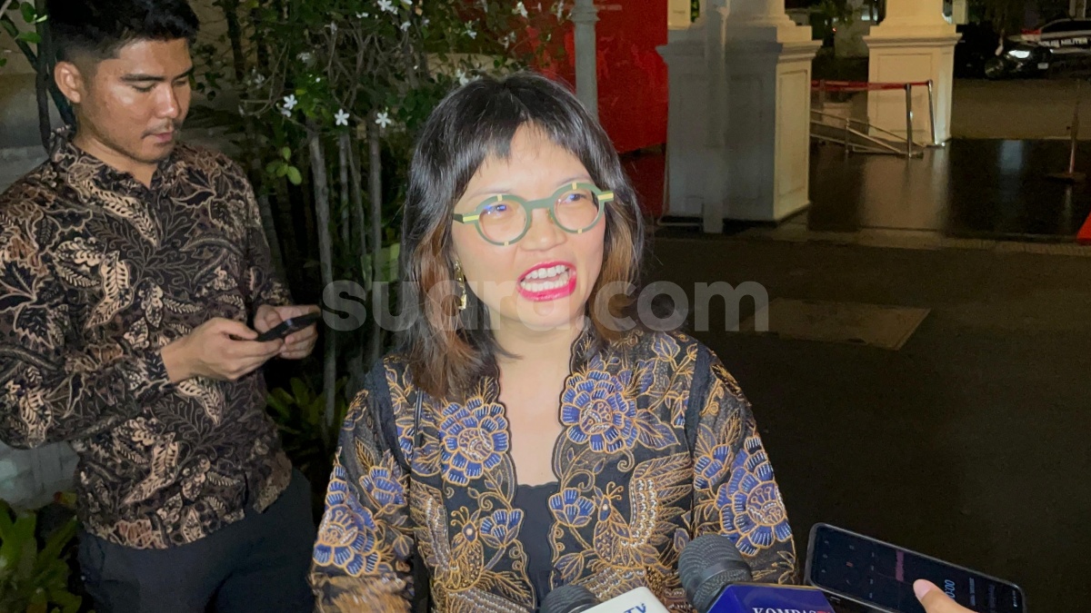 Cara Wamen Stella Christie Spill Kacamata Uniknya Tuai Decak Kagum: Beda Ya kalau Ilmuwan yang Ngomong