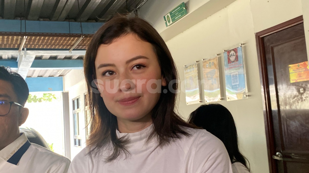 Khawatir Anak Jauh dari Agama, Edward Akbar Malah Disebut Kimberly Ryder Tak Pernah Puasa