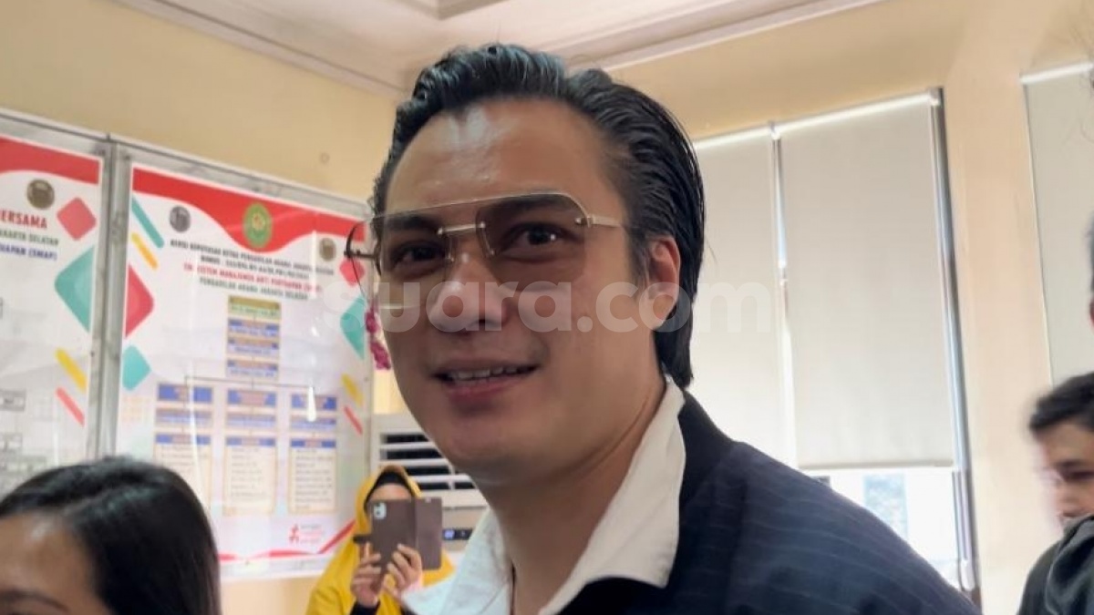 Hadiri Sidang Cerai, Baim Wong Mohon Doa