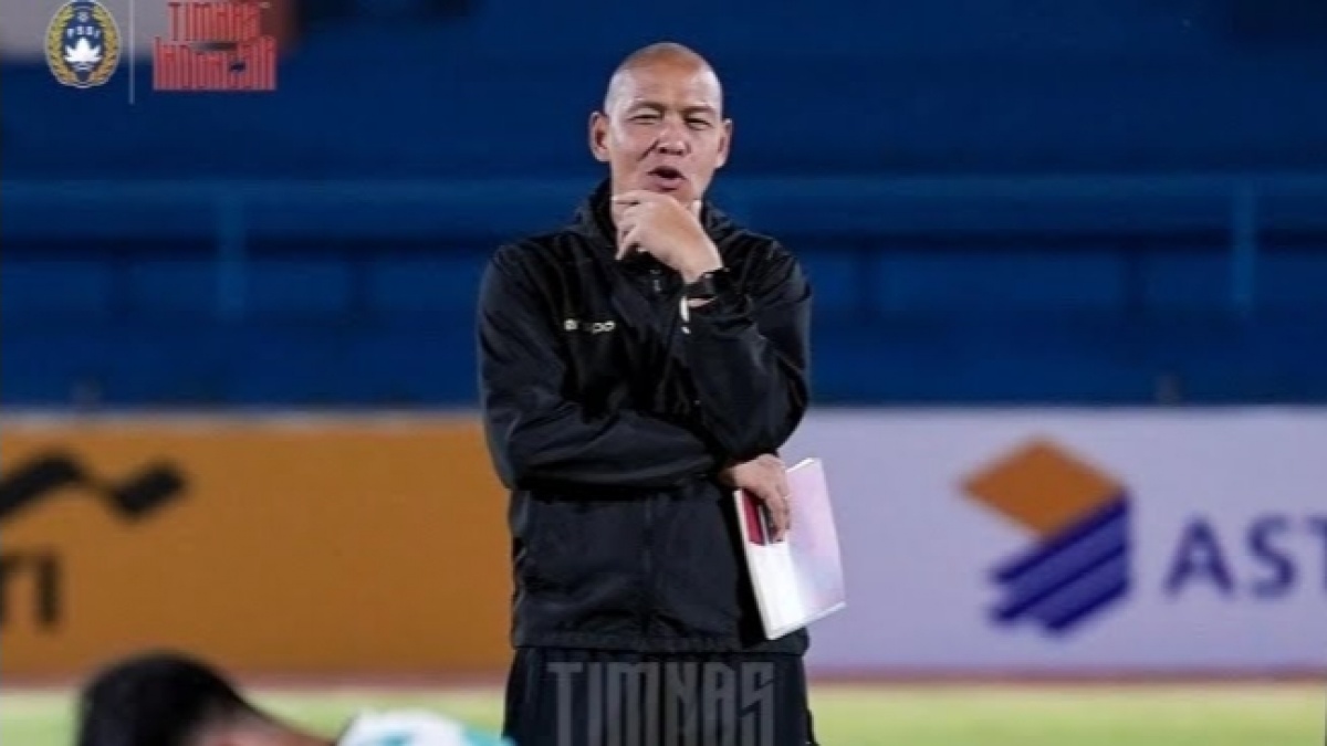 Jatuh Bangun Nova Arianto di Timnas Indonesia, Pelatih Lokal Paling Slow dan Tenang