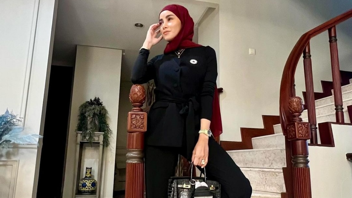 Sorot Mata Olla Ramlan Saat Jadi Bintang Tamu TV Bikin Salfok, Netizen Colek BNN