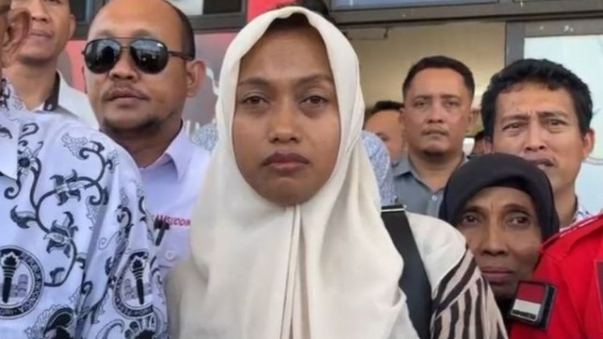 Dituduh Aniaya Anak Polisi, Guru Supriyani Curhat Selama Ditahan: Tiap Pagi Cabut Rumput, Tidurnya Beralas Tikar