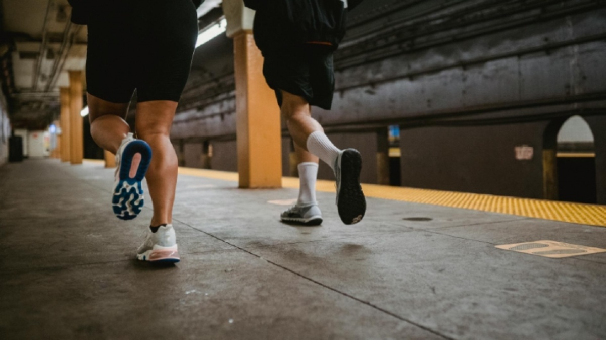 Apa Itu Japanese Walking? Olahraga Jalan Kaki yang Sedang Tren