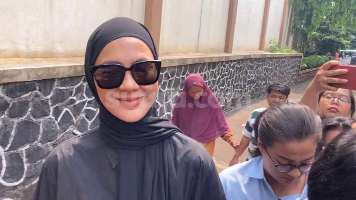 Kepergok Bareng Terduga Selingkuhan di Restoran Teman Baim Wong, Paula Verhoeven Langsung Kabur