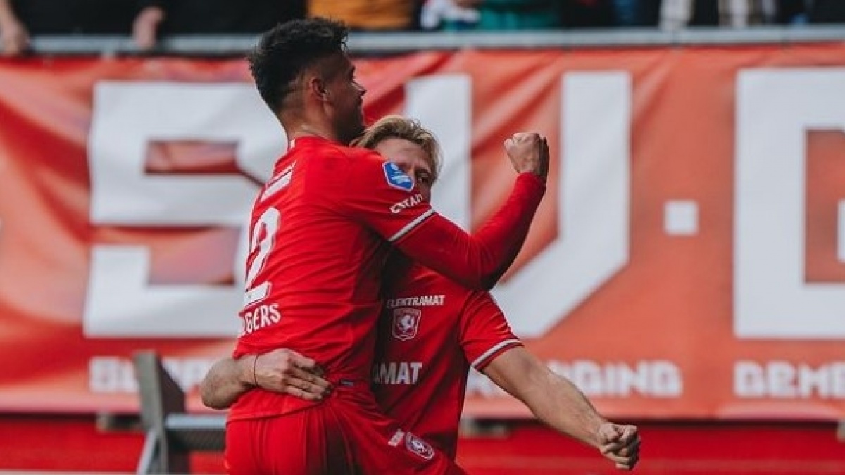 Respon Kocak FC Twente Usai Mees Hilgers Cetak Gol: Udah Melokal Banget!