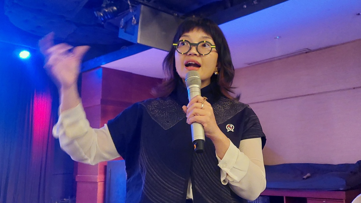 Ikut Dampingi Presiden Prabowo ke China, Sepatu Wamen Stella Christie Curi Fokus