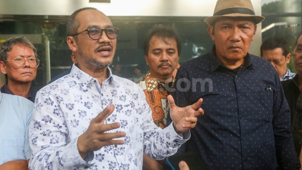 Tegas! Abraham Samad Siap Dipenjara Demi Roy Suryo Cs