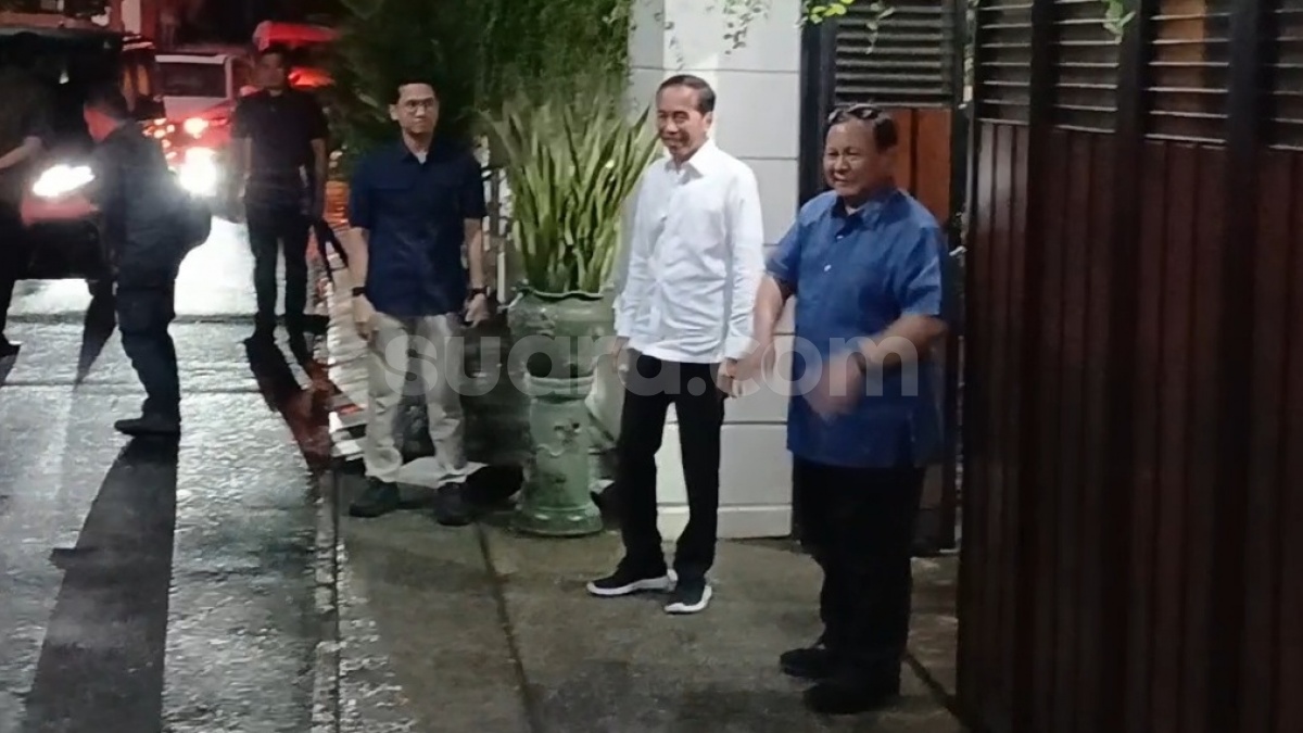 Bertemu Jokowi di Angkringan Solo, Ini Kata Prabowo