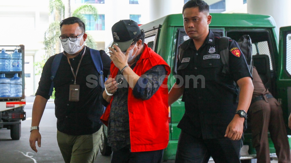 Kejagung Periksa Pejabat MA, Dalang Vonis Bebas Ronald Tannur Terungkap?