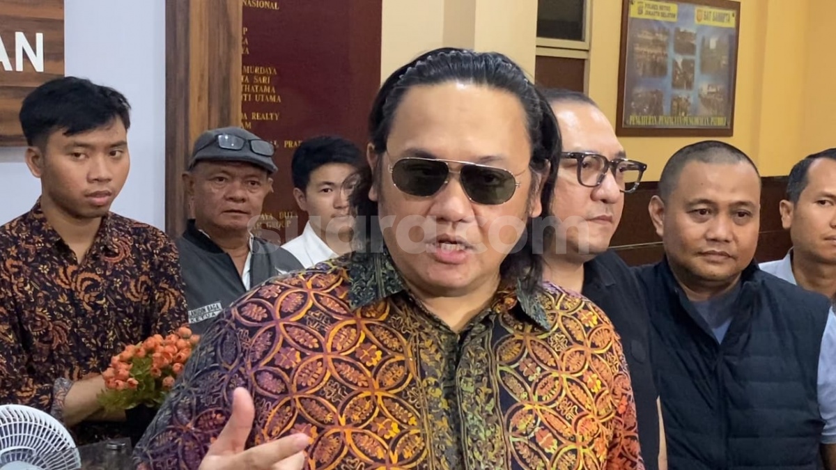 Farhat Abbas Resmi Laporkan Denny Sumargo ke Polisi, Ancaman Hukuman 5 Tahun