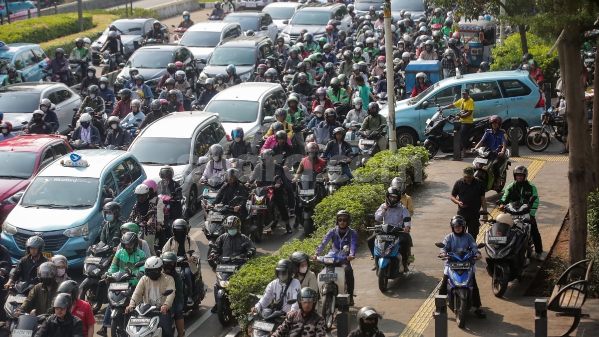 Terjebak Macet? Jangan Panik! Ini 4 Jurus Jitu Bikin Perjalanan Tetap Asyik