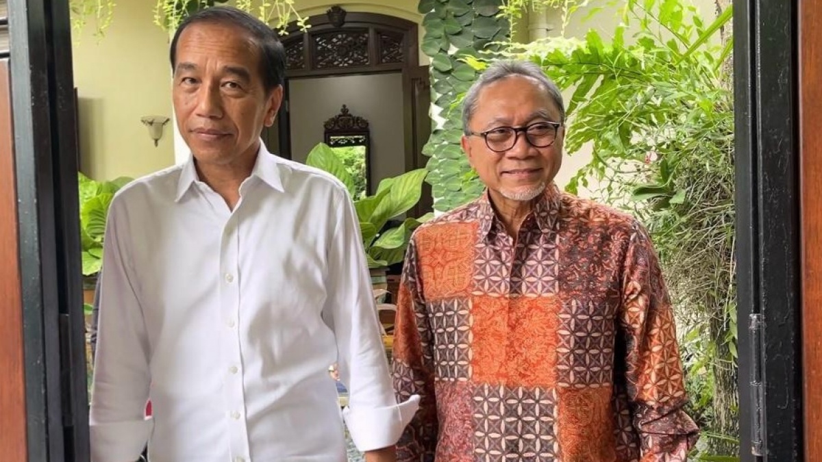 Bukan Minta Bekingan Agar Tak Terseret Kasus Gula, Analis Bongkar Motif Zulhas Temui Jokowi di Solo