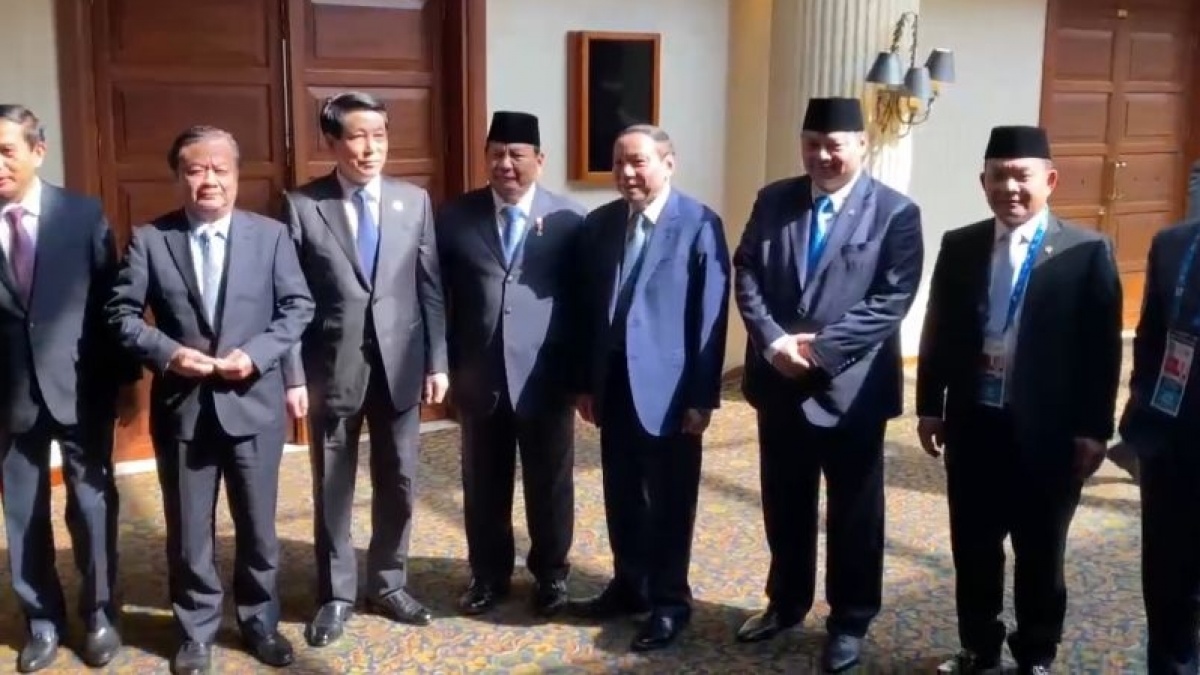 Presiden Vietnam Kejar Prabowo, Setelah Dekat Lengannya Ditarik dan Bilang Ini