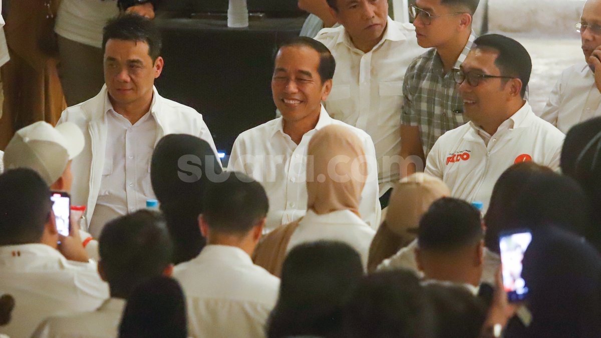 Akademisi Sebut Dukungan Jokowi ke Ridwan Kamil sebagai Kebohongan