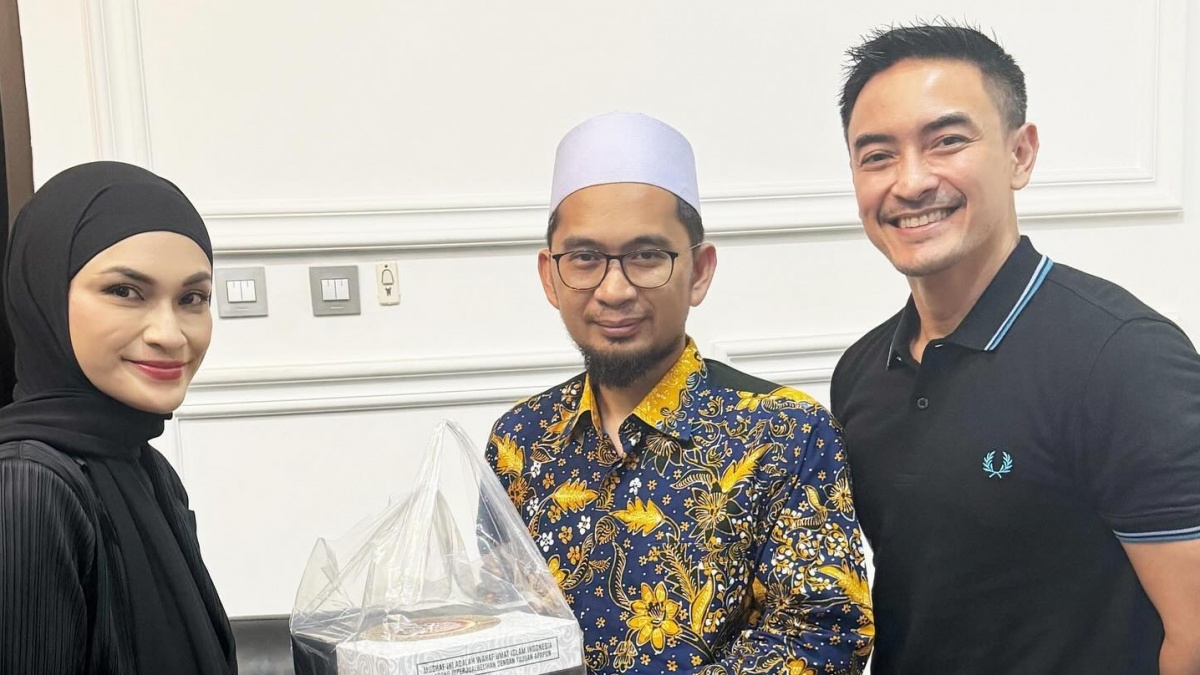 Zumi Zola dan Putri Zulhas Temui Ustaz Adi Hidayat, Minta Nasihat Jelang Pernikahan?
