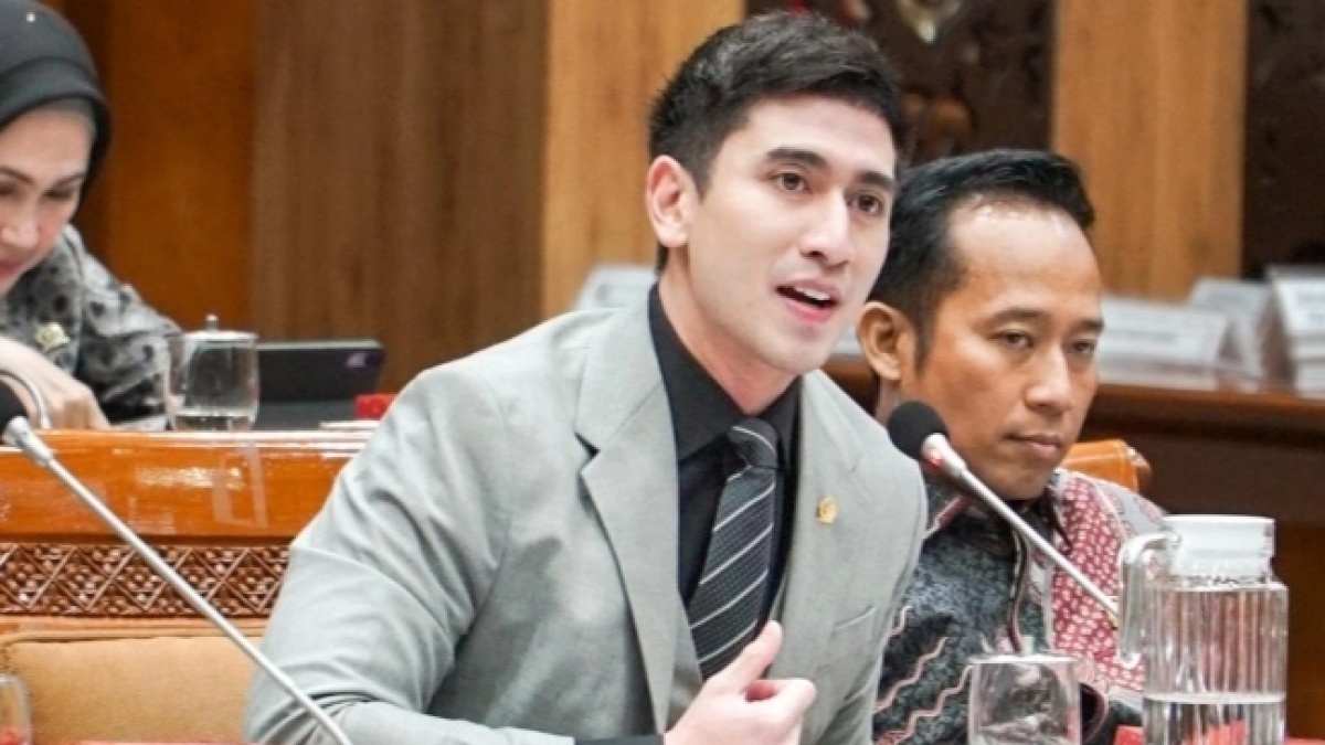 Verrell Bramasta Dikritik Balik Siswi: Cuma Omon-Omon!