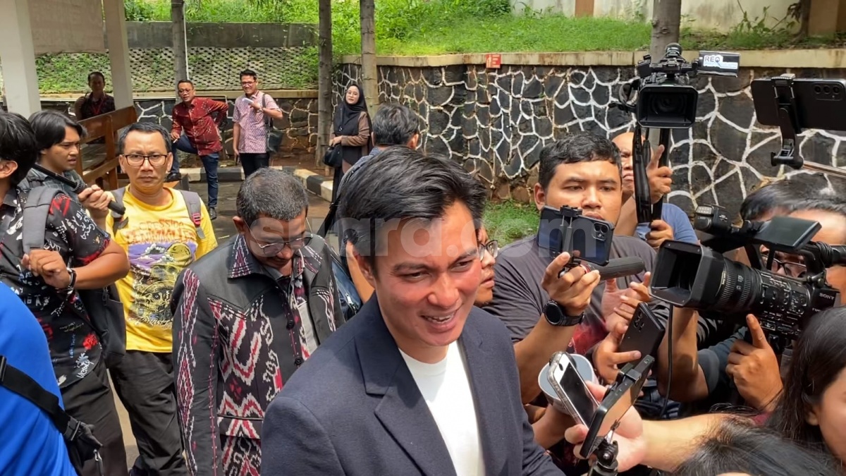 Penampilan Baim Wong Hadiri Sidang Terkini Buat Salah Fokus: Dilihat-lihat ...