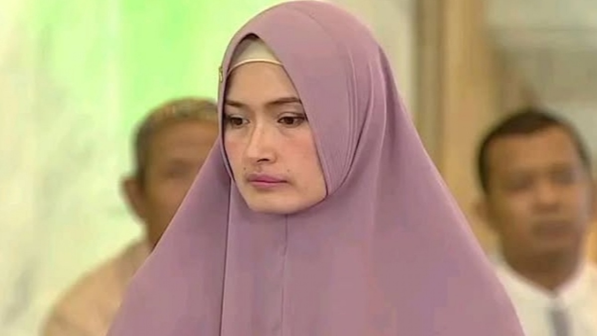 Muncul di TV, Mega Aulia Dituding Nangis-Nangis Biar Kembali Tenar