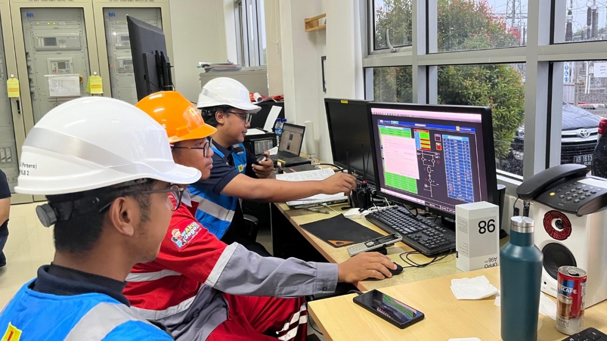Perkuat Sistem Kelistrikan Kalteng-Kalbar, PLN Tuntaskan Pembangunan SUTT 150 kV Kendawangan-Sukamara