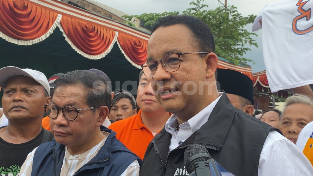 Ikut Blusukan, Anies Senang Pramono Berkomitmen Mengembalikan Jakarta Plus dan Kota Kolaborasi