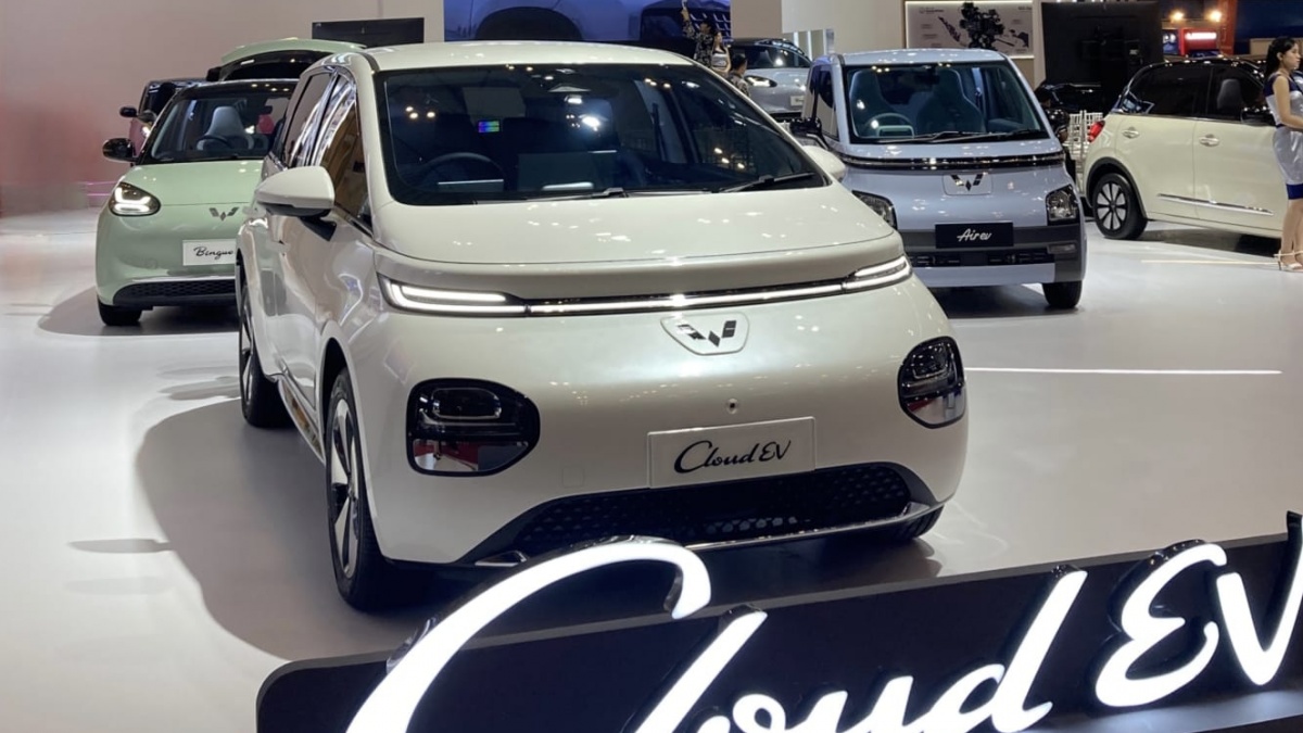 Jajaran Mobil Listrik Wuling Dibanderol Harga Khusus Sepanjang Juni