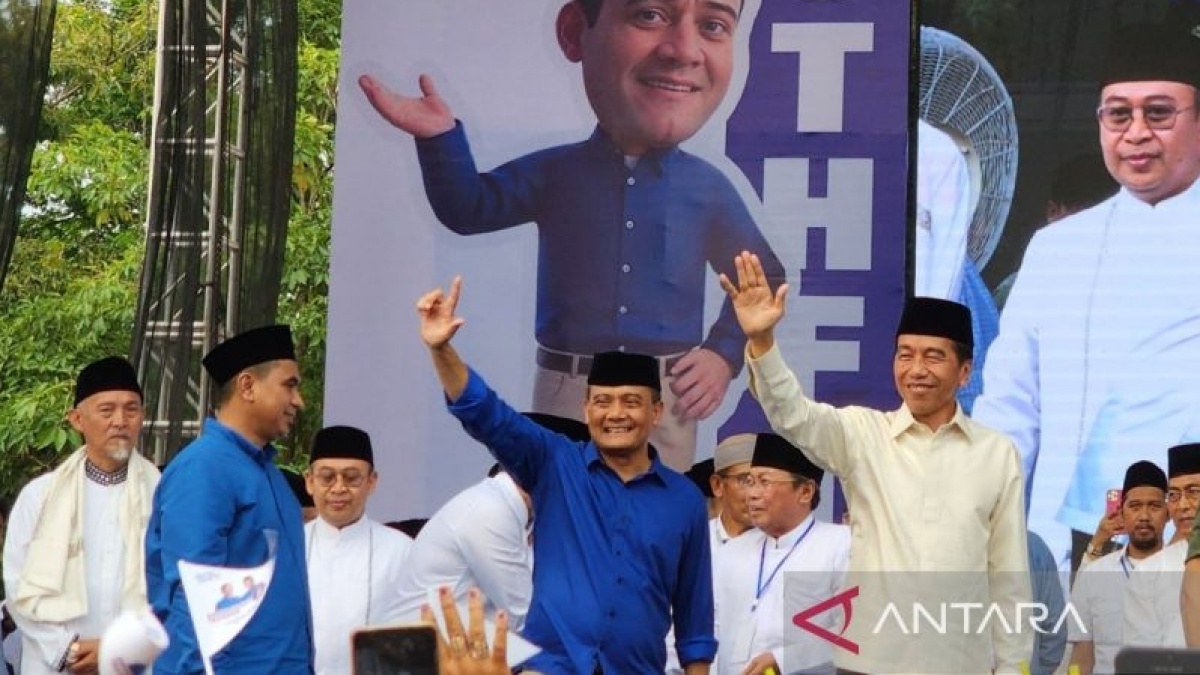 Yakin Luthfi-Yasin Menang Pilgub Jateng, Jokowi: Tunggu Rabu Sore