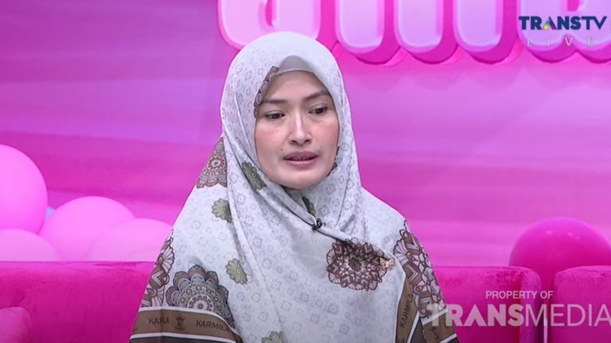 Mega Aulia Klarifikasi Bayar Jemaah Demi Dipanggil Ustazah