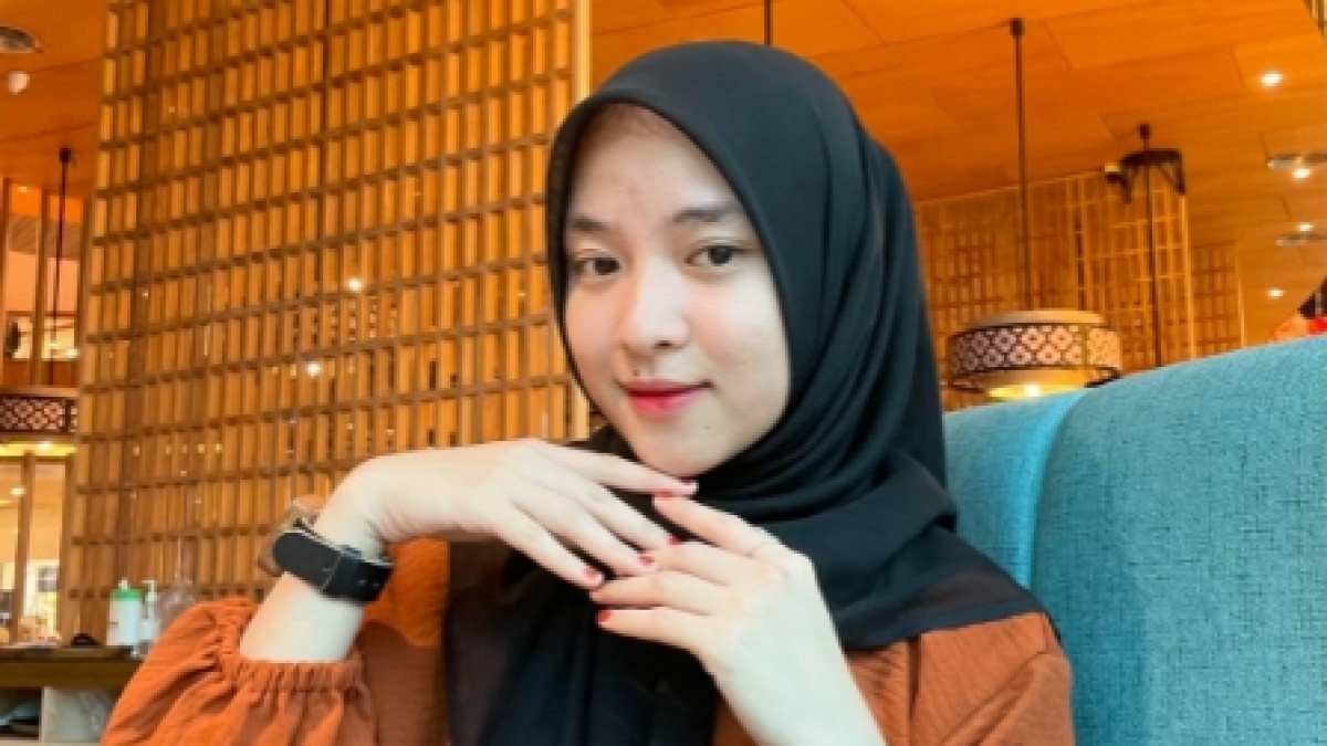 8 Potret Terbaru Nissa Sabyan, Disorot usai Pernikahannya dengan Ayus Terungkap