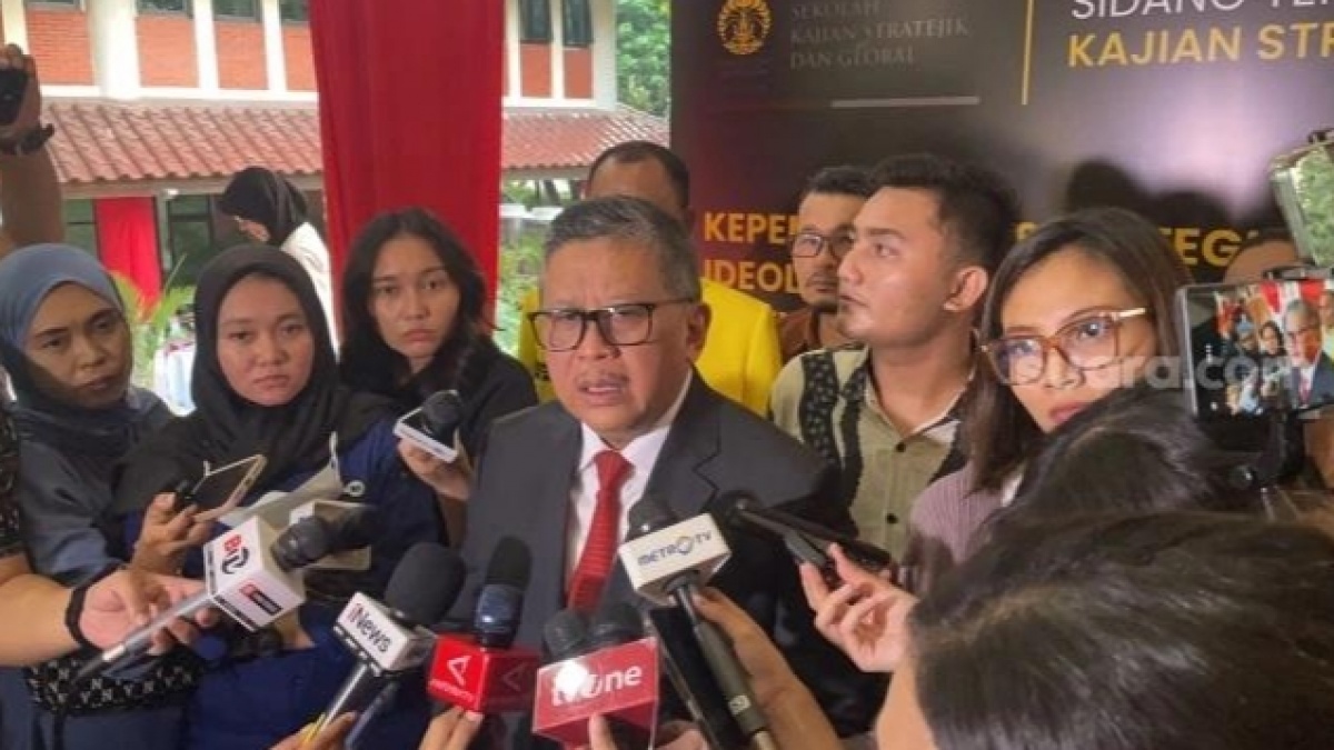 Pendidikan Mentereng Hasto Kristiyanto: Berani Bongkar Skenario Jokowi Jegal Anies