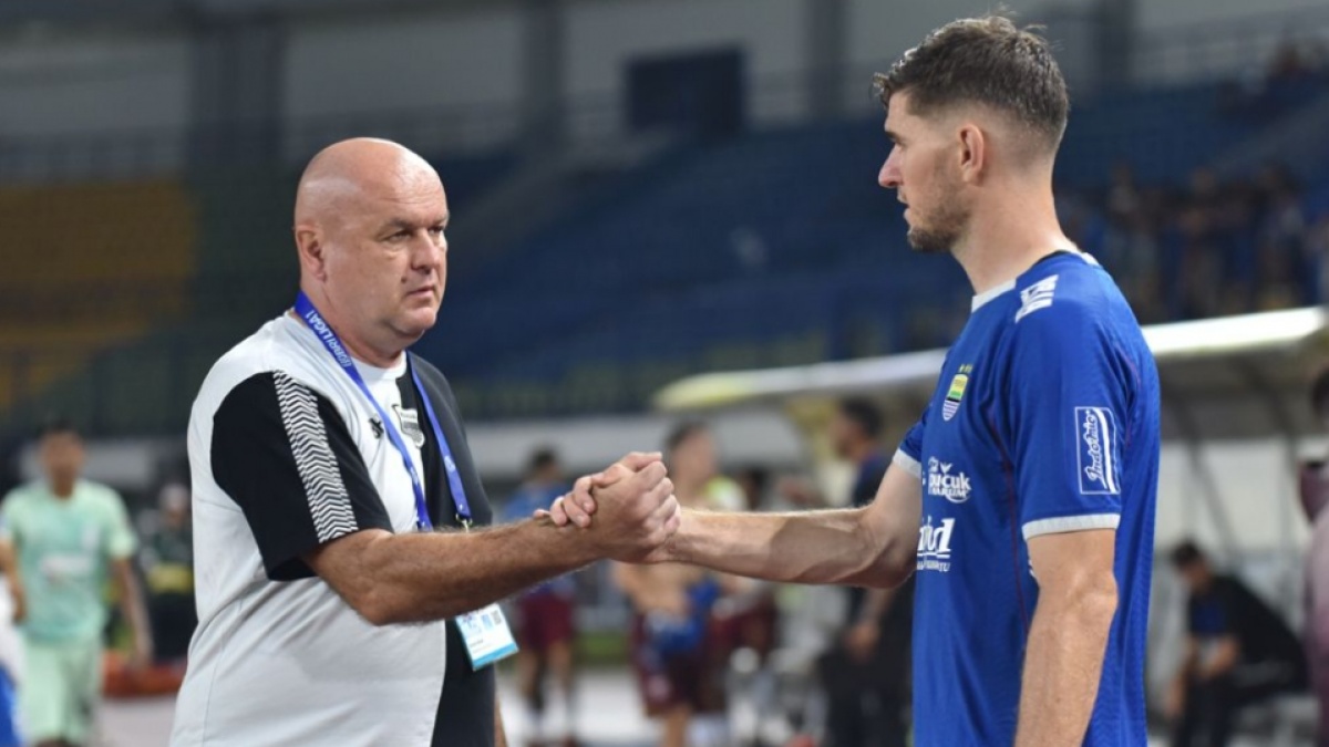 Persib Ingin Boyong Jebolan Akademi Arsenal, Bojan: Tergantung Budget