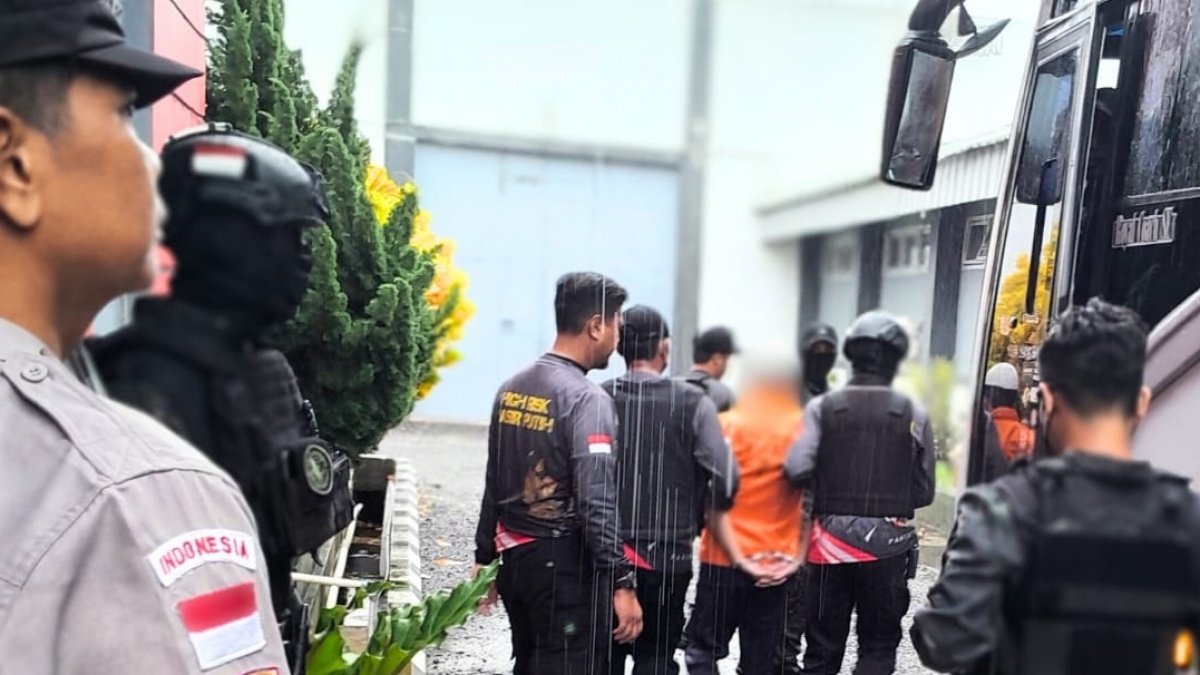 1.300 Napi High Risk Dipindah ke Nusakambangan, Ada Apa?