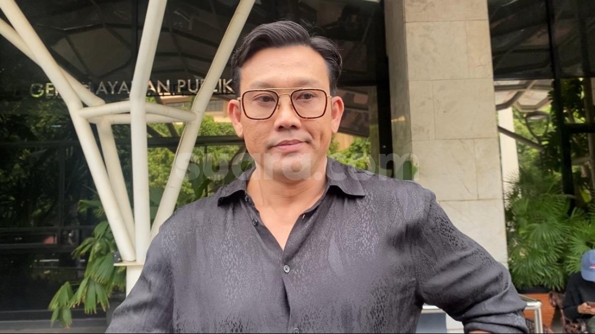 Dari Mode Serius, Denny Sumargo Berubah 180 Derajat Demi Sang Anak