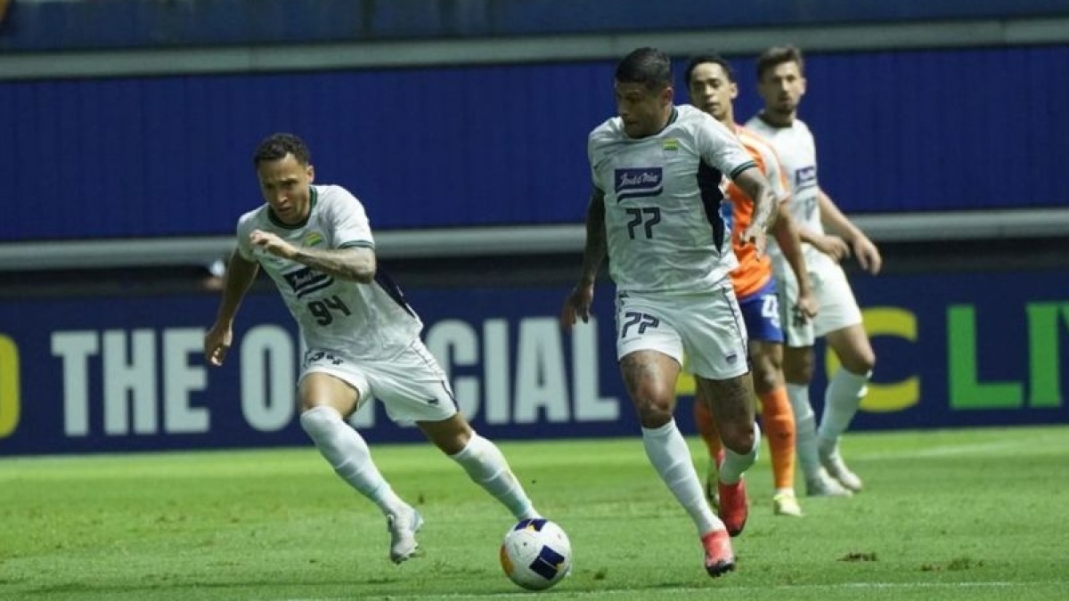 Head to Head PSS vs Persib: Misi Maung Bandung Pertahankan Dominasi