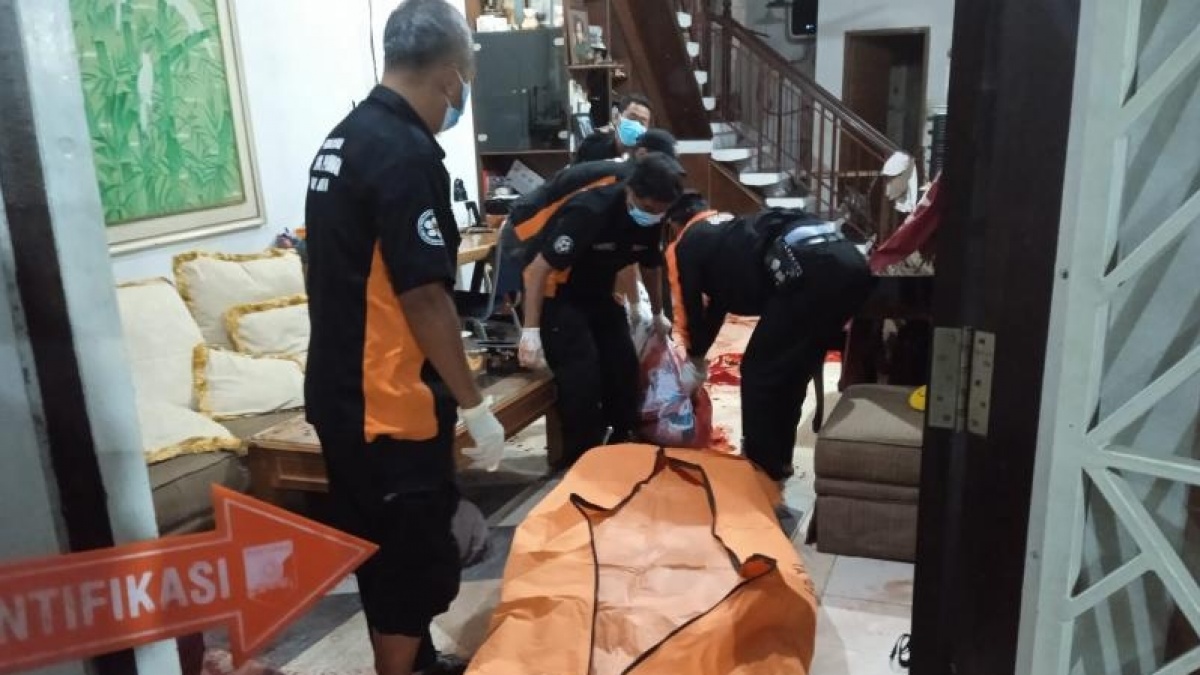 Kasus ABG Bunuh Ayah-Nenek di Lebak Bulus: Meski Nyaris Tewas, Sang Ibu Maafkan Aksi Sadis MAS
