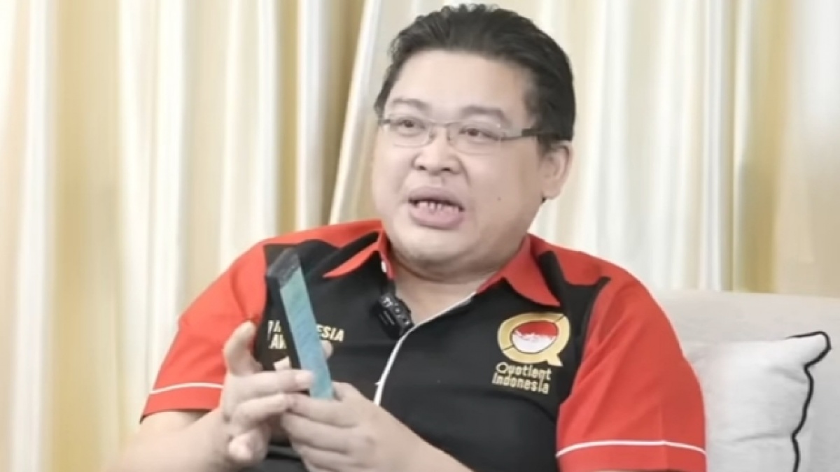 Alvin Lim Disomasi Keluarga Besar Pramugari: Dituntut Minta Maaf ke 5 TV