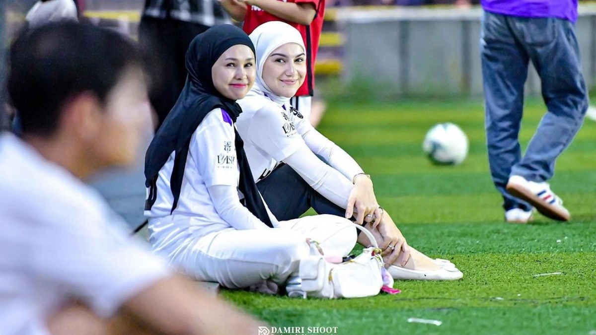 Irish Bella Temani Suami Main Mini Soccer, Cara Air Rumi Kasih Semangat ke Ayah Sambung Jadi Sorotan