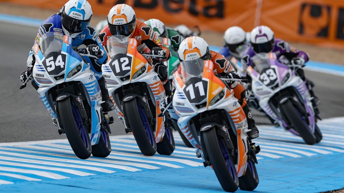 Geber YZF-R3, Aldi Satya Mahendra Puncaki Klasemen FIM ICG