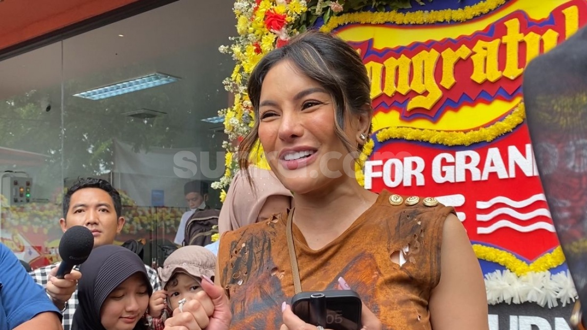 Hak Razman Jadi Pengacara Sudah Dicabut, Nikita Mirzani Penasaran Nasib Vadel Badjideh