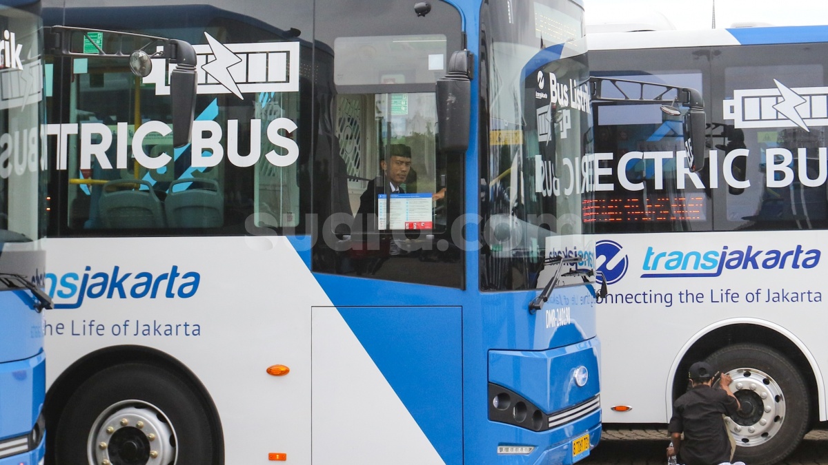 Rasisme Terjadi di Transjakarta: Perempuan Diteriaki Teroris Hingga Dianiaya, Polisi Buru Pelaku