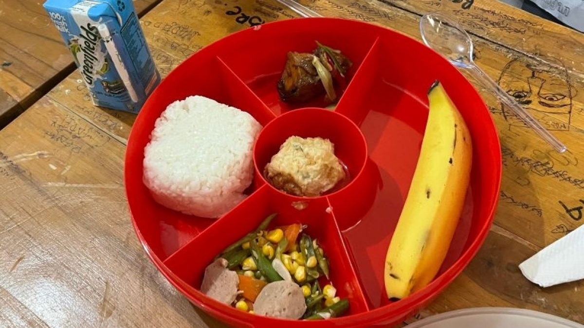 Program Makan Bergizi Gratis Dimulai 6 Januari, Ada 190 Titik Tersebar di 26 Provinsi