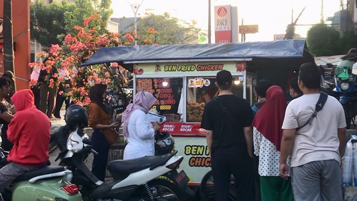 Mengintip Rahasia Kelezatan Ayam Kocak, Viral Hingga Ludes Dalam Hitungan Jam