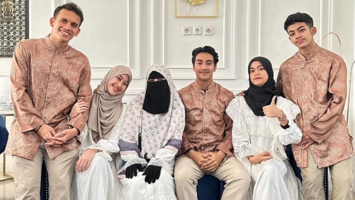Cara Tak Biasa Umi Pipik Rayakan Ultah Pernikahan Adiba Khanza dan Egy Maulana Vikri: Gebrakannya Gak Ada Obat