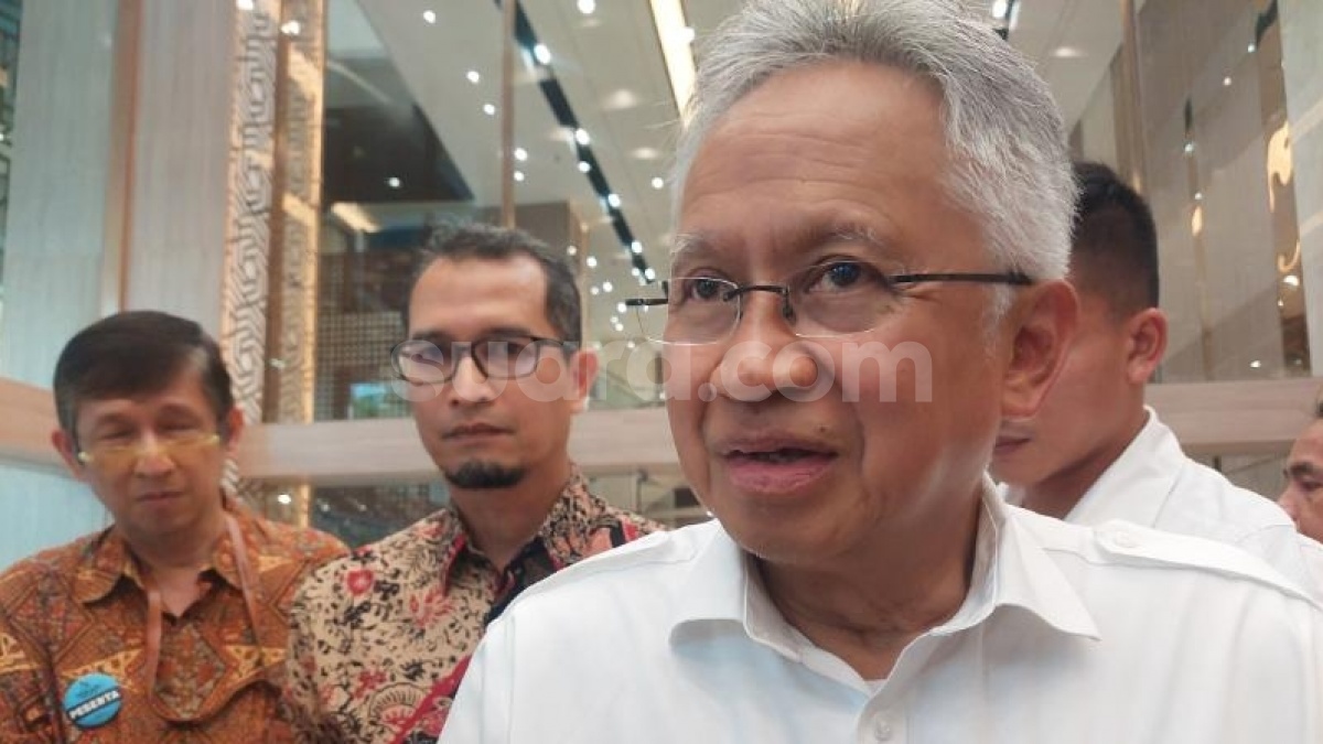 Pendidikan Mentereng Menteri Satryo Soemantri Brodjonegoro, Didemo Pegawai Kemendikti Saintek dan Dituding Semena-mena!