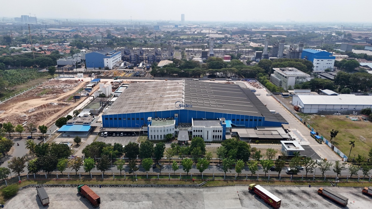 Midea Siap Buka Pabrik Kulkas dan Mesin Cuci di Indonesia pada 2025